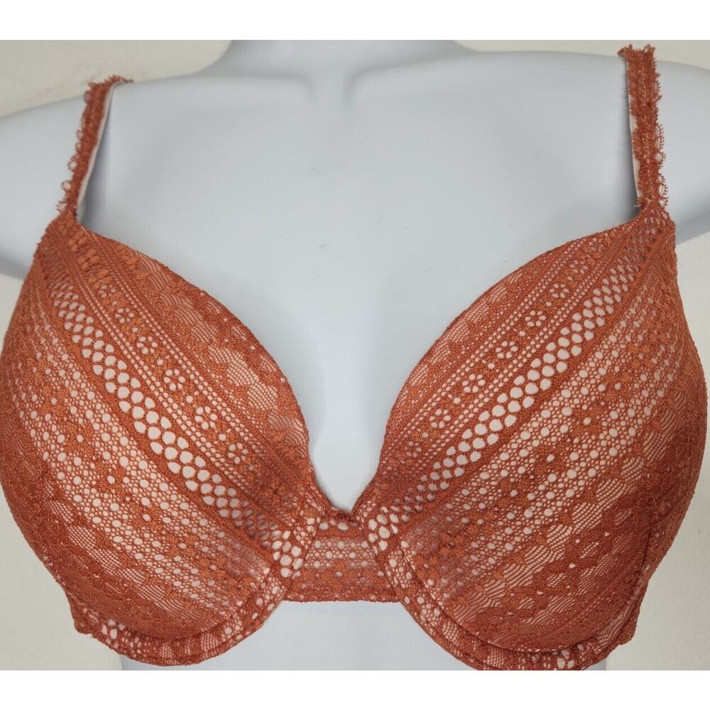 Victoria's Secret Lined Underwire Perfect Coverage Bra All Over Lace Coral 34D